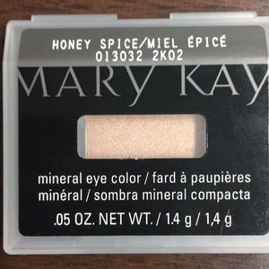 Mary Kay honey spice eye color